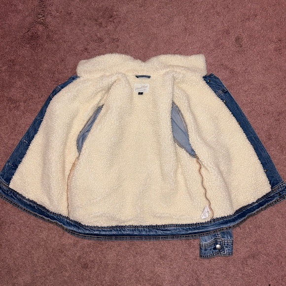 Sherpa lined jean jacket - Picture 2 of 2